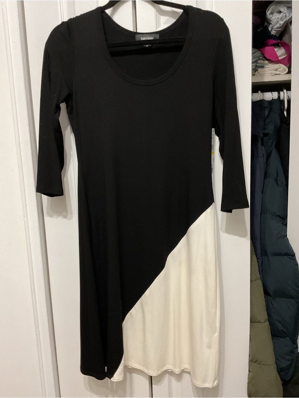 Karen Kane  Colorblock Black and Cream Scoop Neck Dress Size Medium NWT